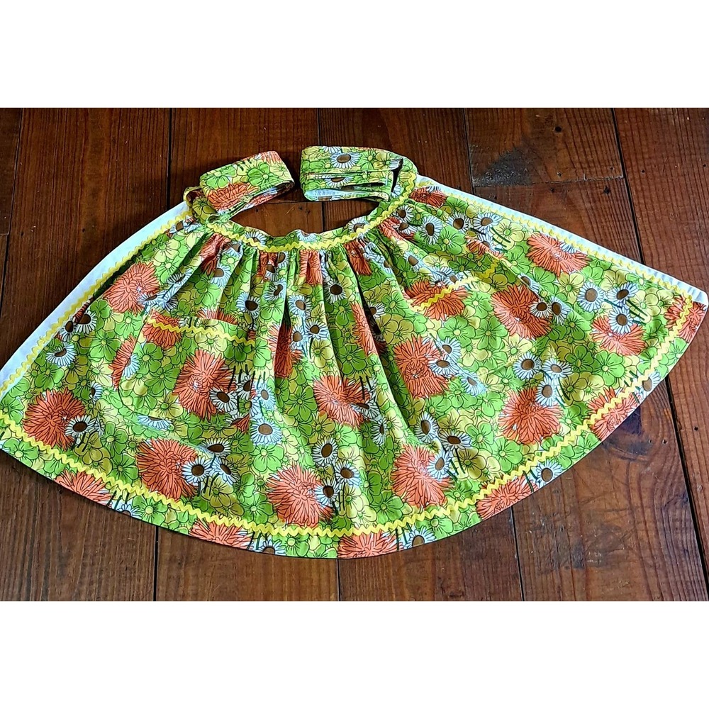 Vintage 1970s Flower Power Apron MCM